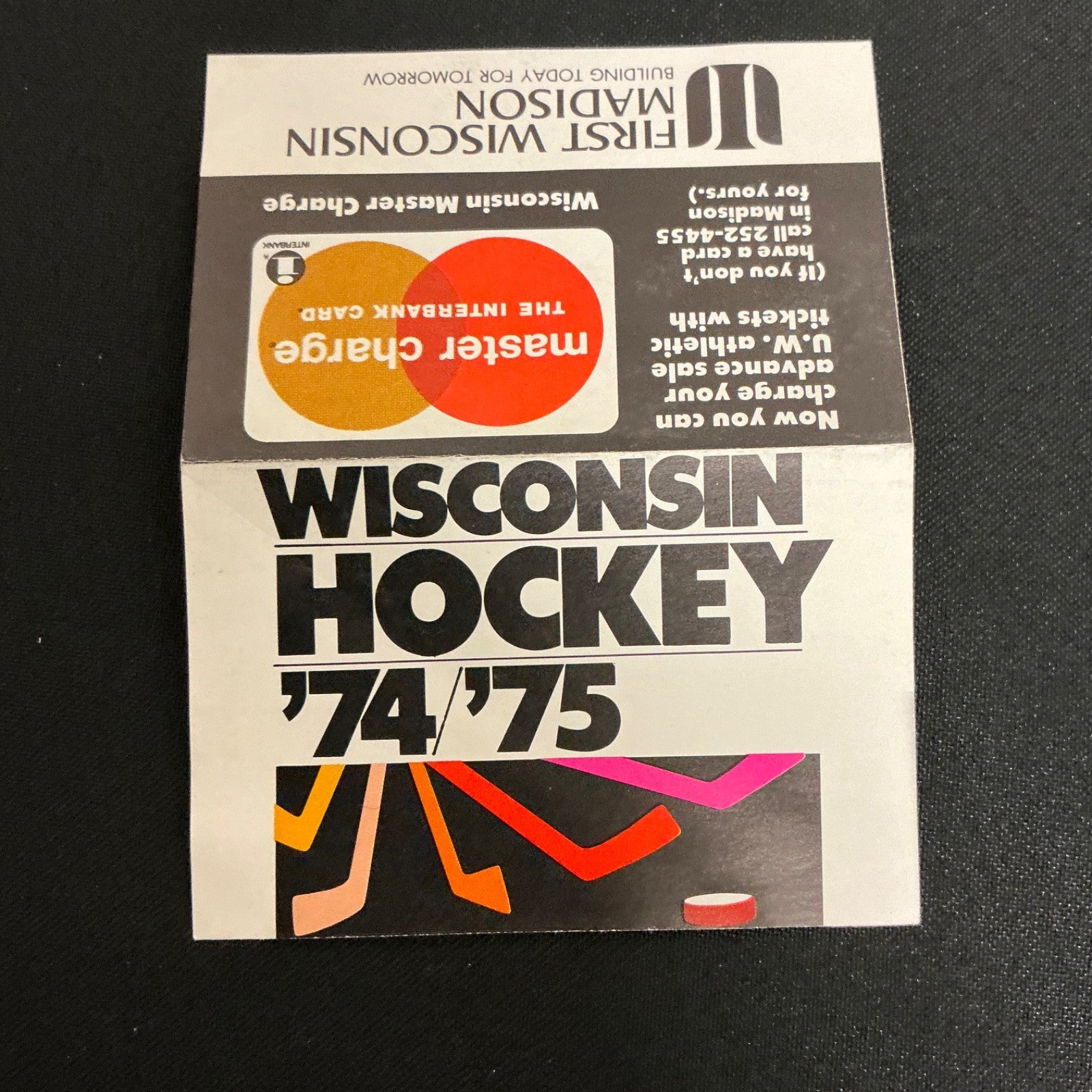 1974-1975 Wisconsin Badgers Hockey Pocket Schedule