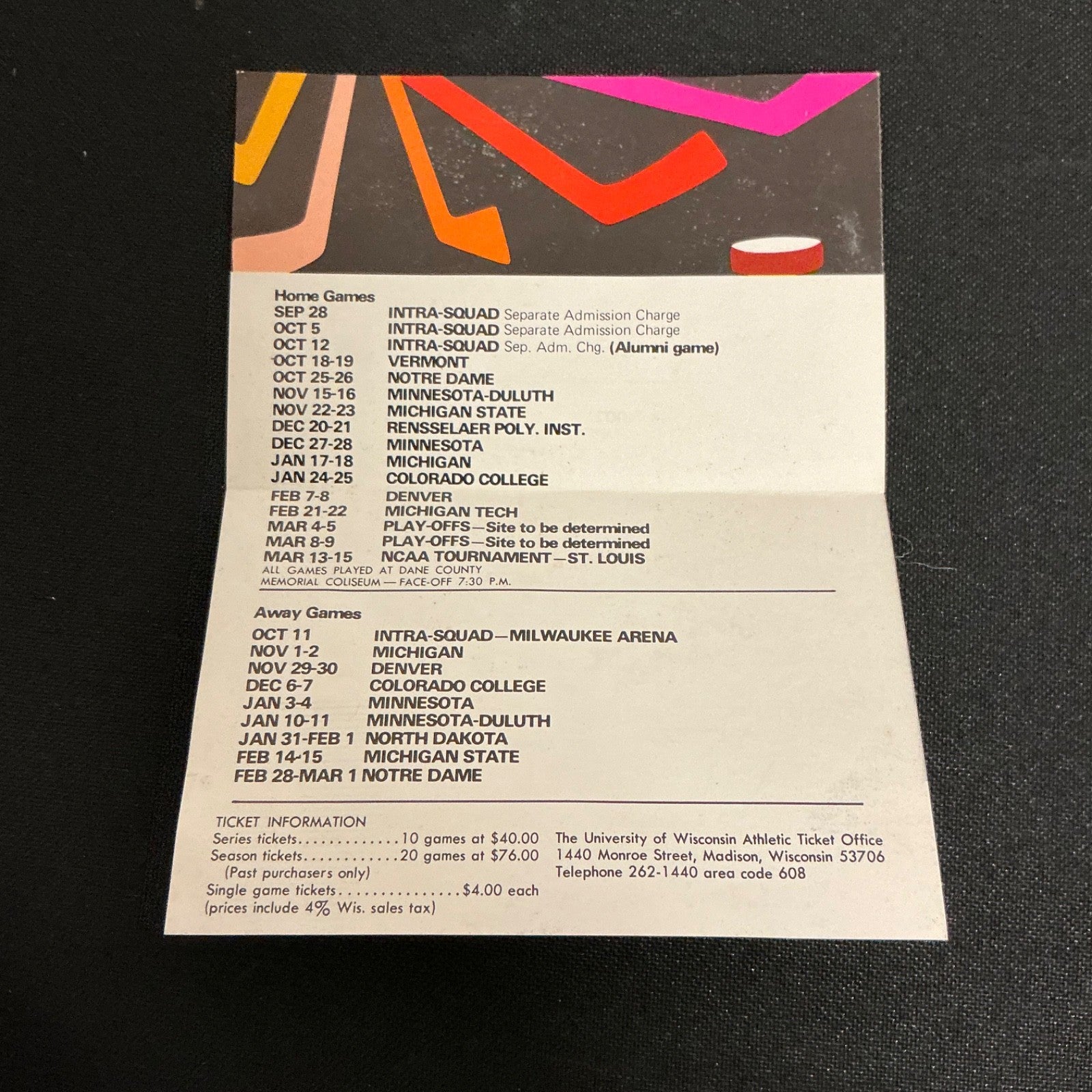 1974-1975 Wisconsin Badgers Hockey Pocket Schedule