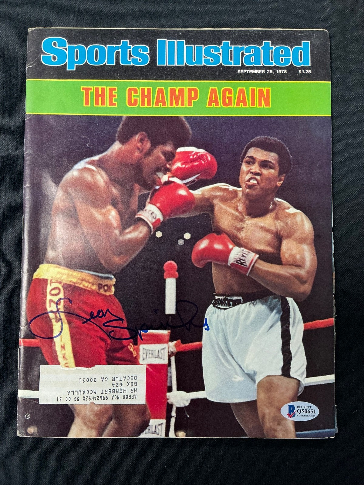 Leon Spinks Signed Auto 1978 Sports Illustrated Magazine BAS COA 651